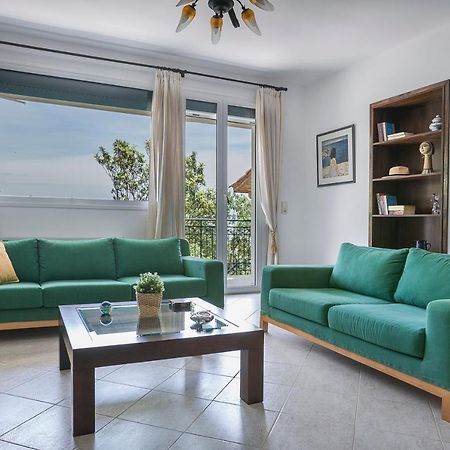 Villa Rania Lourdata  Buitenkant foto
