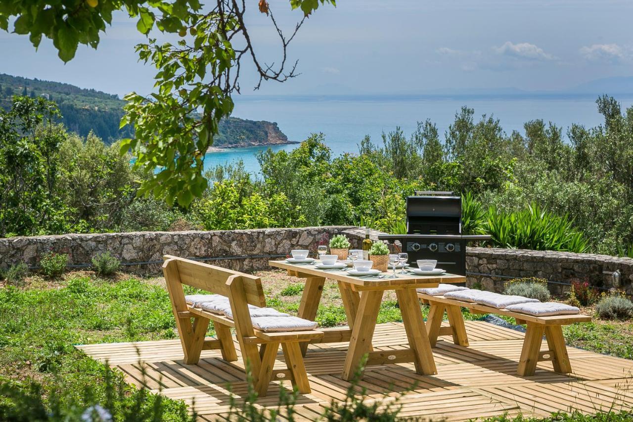 Villa Rania Lourdata  Buitenkant foto