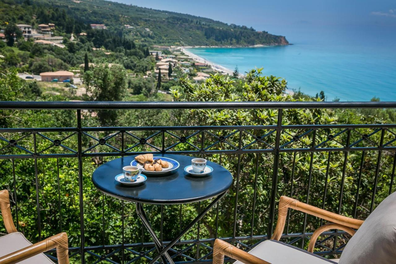 Villa Rania Lourdata  Buitenkant foto